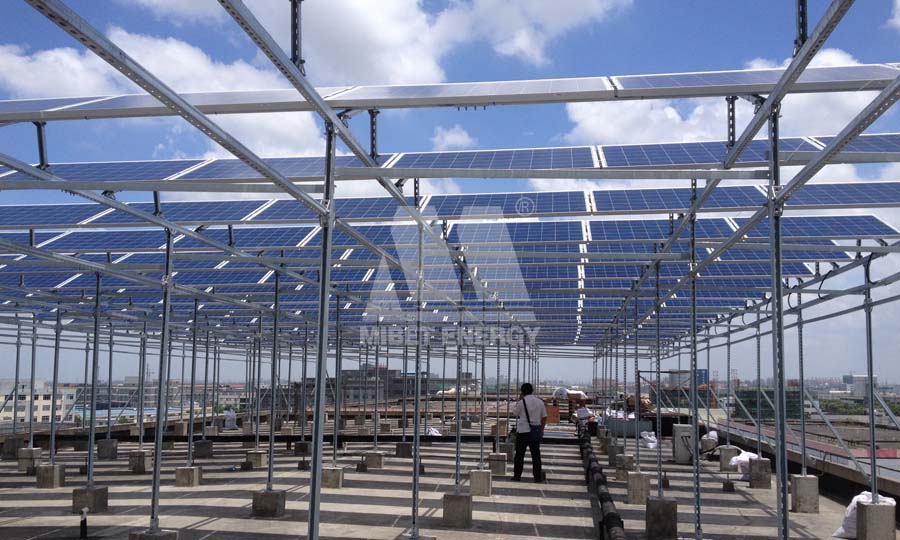 montage de toit de panneau solaire en Chine
