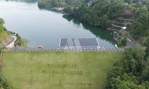 Mibet fournit un système flottant pour le projet solaire PLN en Indonésie