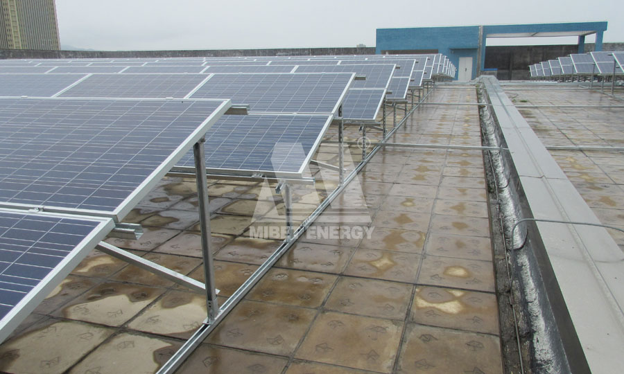 systèmes de montage de toit solaire en Chine